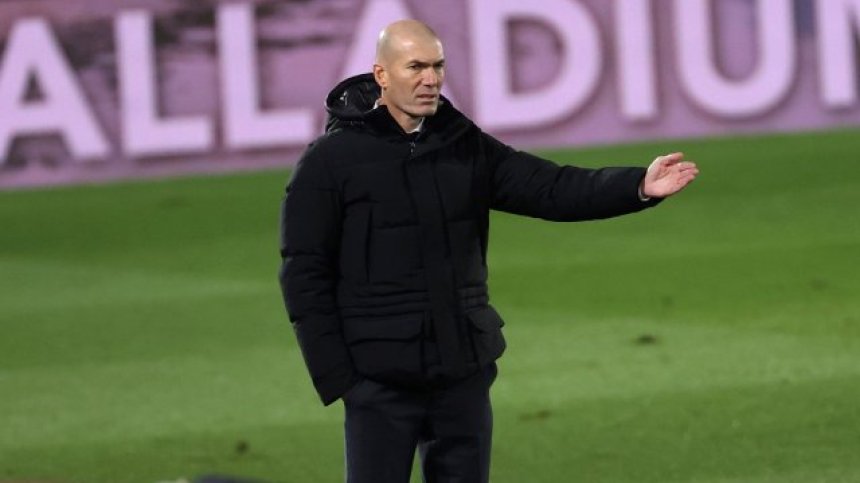 Зидан намекна, че с удоволствие би застанал начело на "Ювентус"