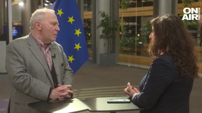 Евродепутат пред Bulgaria ON AIR: Тръмп е покрит с украинска кръв, Путин е страхливец
