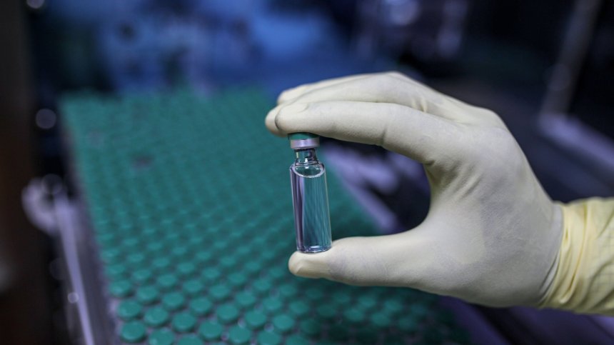 Първите дози от ваксината на AstraZeneca пристигнаха у нас