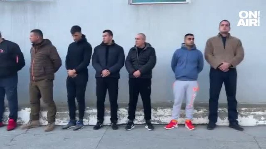 Следователи протестират в Разград, след като охрана в клуб преби до смърт колегата им