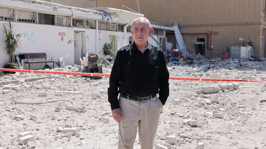 "Никой не е имунизиран": Нетаняху се закани на Хаменей и да премахне ядрената заплаха