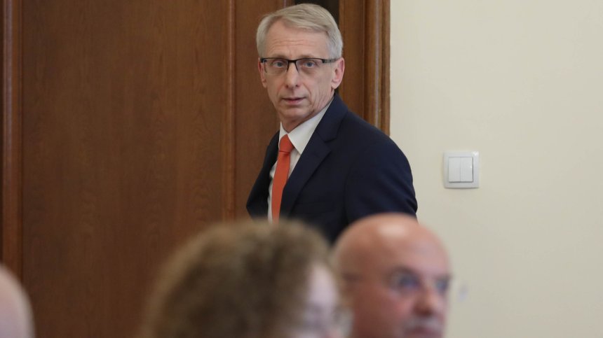 Премиерът Денков: Загуби за милиарди в министерствата, всеки месец ще даваме отчет