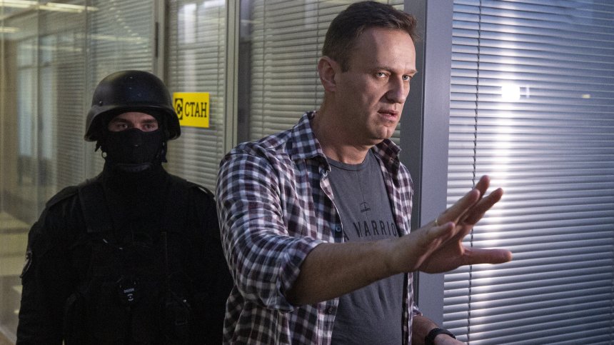 Алексей Навални е отровен с чай?