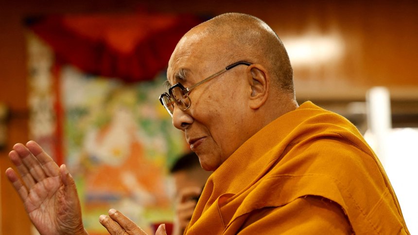 Далай Лама потвърди, че ще има наследник след смъртта си - как ще бъде избран той?