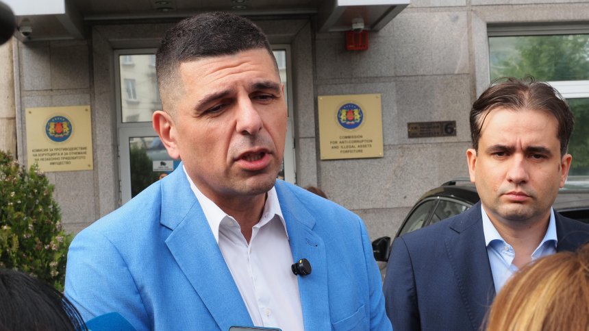 Ивайло Мирчев: Борисов връчи мандата за управление на Делян Пеевски