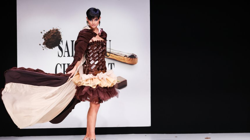 Скандал с победителката на "Мис Франция" - не била с дълга коса и пищни извивки