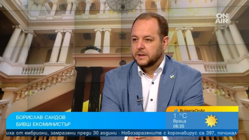 Сандов, ДБ: Радев ни нахока за Украйна, но стъпва по ръба на Конституцията
