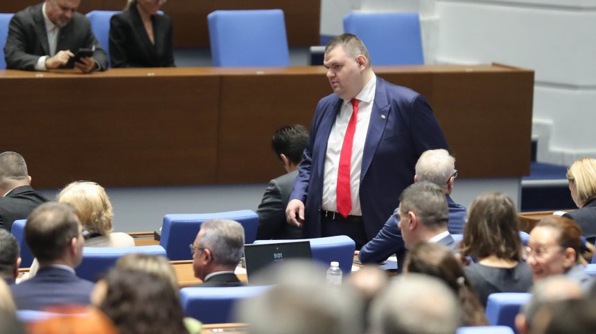 Делян Пеевски: Няма да подкрепим финансова помощ за Украйна