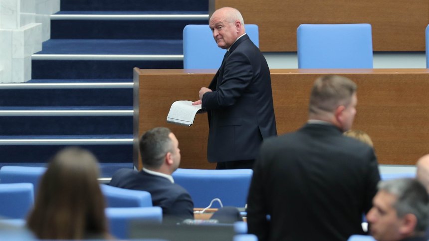 Втори неуспешен опит - извънредното заседание на парламента не събра кворум