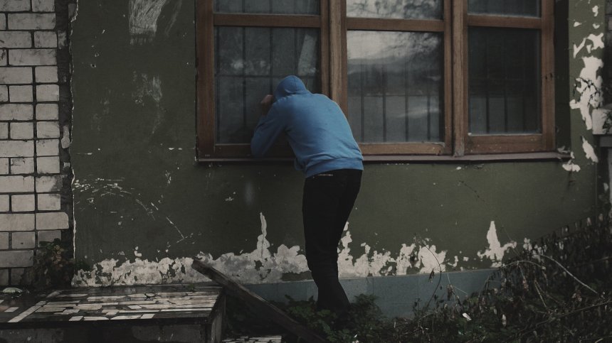 Крадец изпрати 78-годишен мъж в болница, открили го в безпомощно състояние