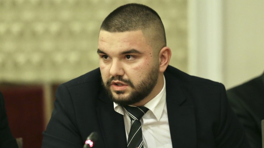 Изправят Илия Спасески пред съда за побоя над Християн Пендиков