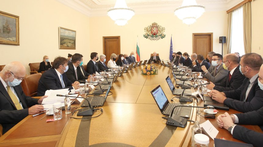 Задава ли се газова криза? Спорът между бивши и настоящи управляващи продължава