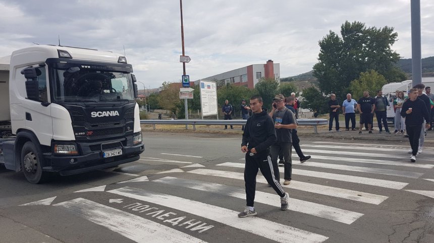 С мобилни кантари и масови проверки ще борят претоварването от ТИР-ове край Айтос
