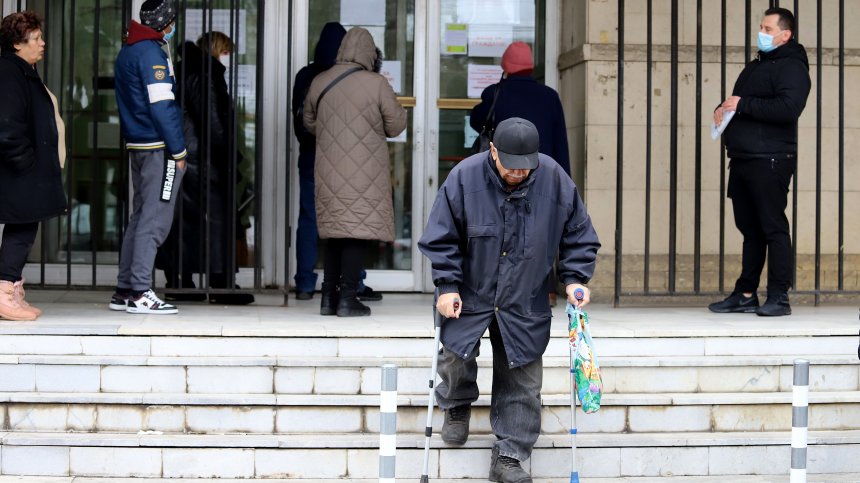 Пенсионерите ще могат да избират вида на пенсията си година по-рано