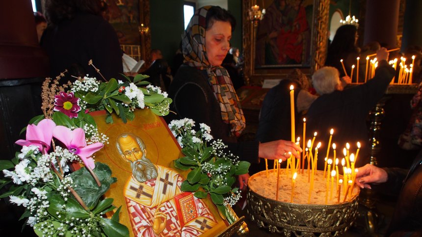 Атанасовден е! Имениците у нас са близо 60 000