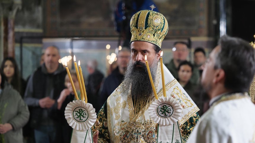 Патриарх Даниил на Цветница: Да принесем вяра и добродетели, за да царува Христос в сърцата ни