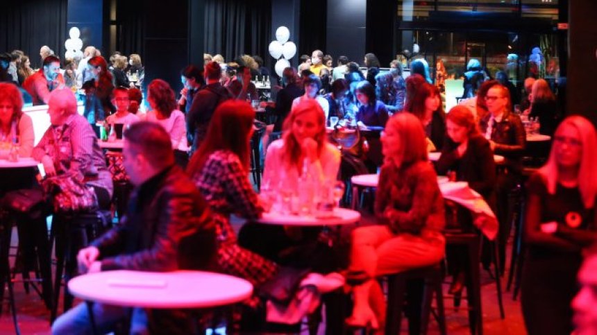 Студентите са жадни за страхотен 8 декември, мерките в хотелите са затегнати