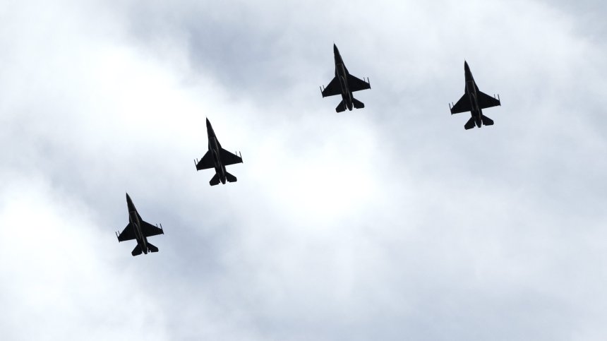 Украйна получава първите американски F-16 до няколко седмици?