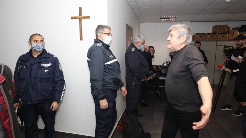 СЕМ за казуса с "Труд": Уреждането на договорните отношения да не застрашава свободата на словото