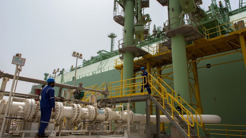 Пристига първият танкер с американски втечнен газ