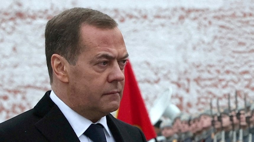 Медведев: Никой не може да гарантира, че Киев ще доживее до 10 май, ако има провокации