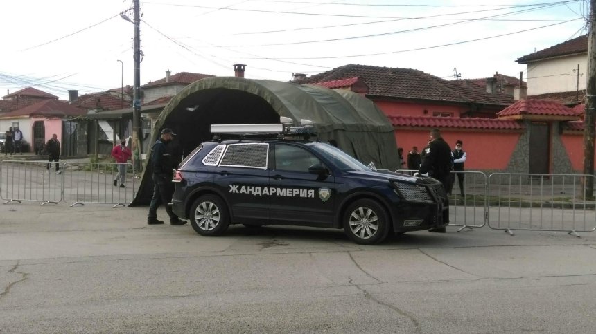 В болницата в Ямбол имало леглова база, но не и достатъчно медици