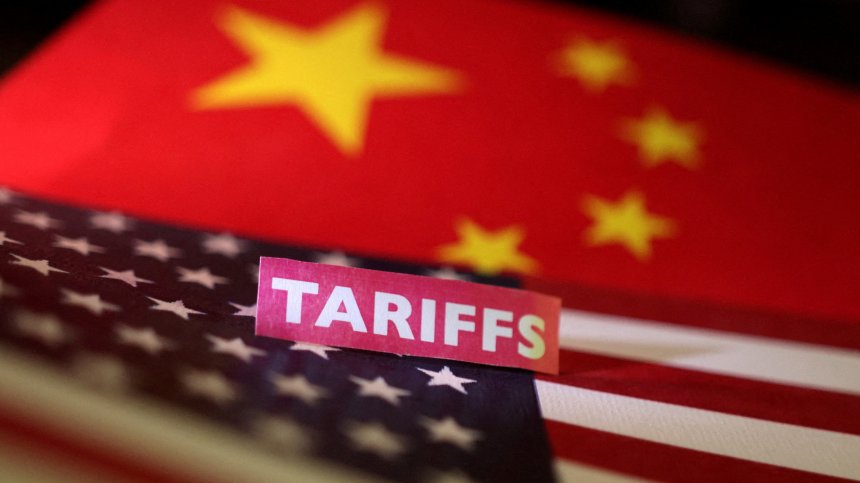 САЩ удължиха с 90 дни търговското примирие с Китай