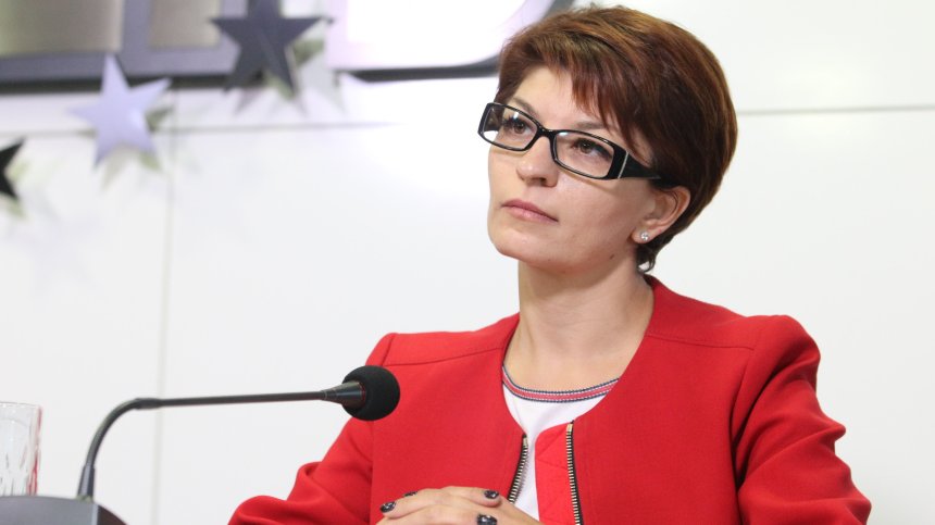 Десислава Атанасова: Краят на "вечния длъжник" е и антикризисна мярка