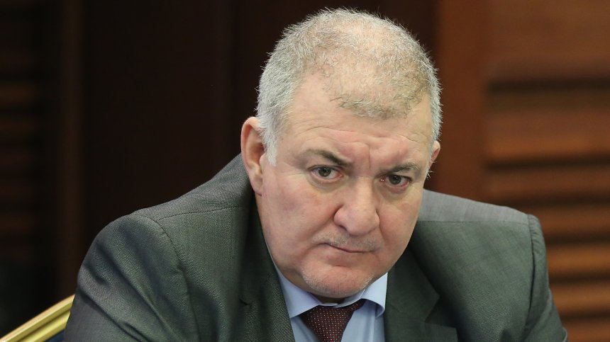 Шефът на Агенция "Митници" е във ВМА с коронавирус