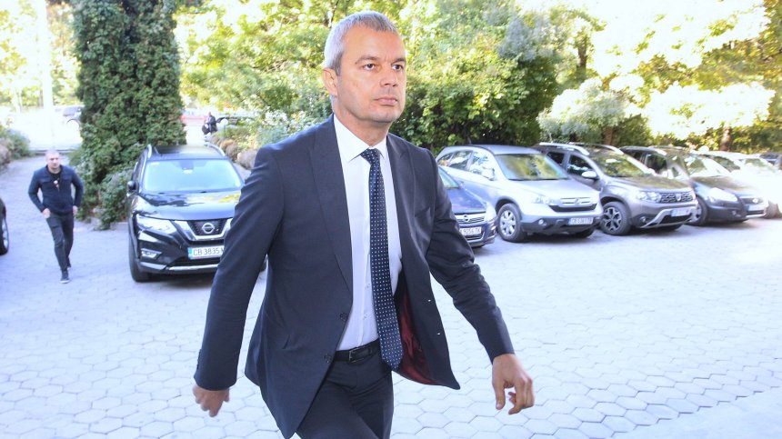 Костадинов: В списъка на "Миротворец" ме е сложил българин, надига се беснеещ фашизъм