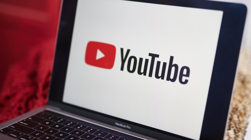 Трудно е да си ютюбър в България - ето колко гледания са необходими, за да изкарваш пари