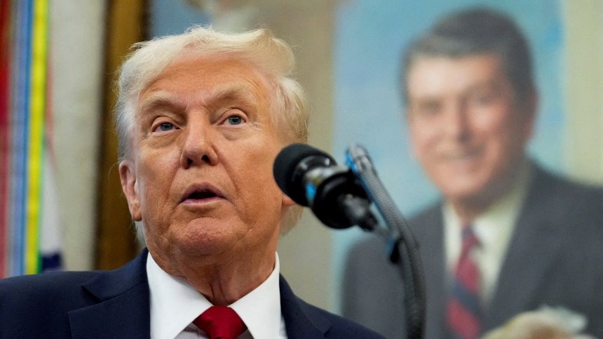 Доналд Тръмп спря финансиране от $26 млрд. за продемократичните щати