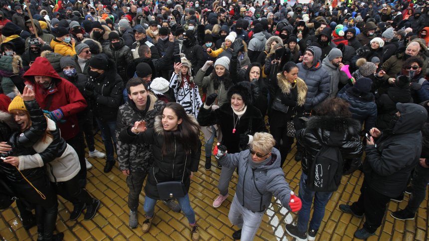 Масов протест на ресторантьорите и детските центрове пред МС