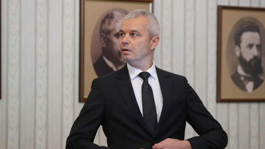 "Възраждане": Има противоречие между срещата Радев - Даниил и парламентарното гласуване