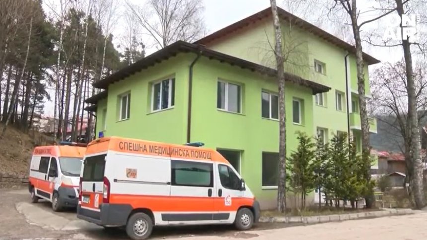 Спешна помощ само през деня: В какъв абсурд живеят хората в Сърница