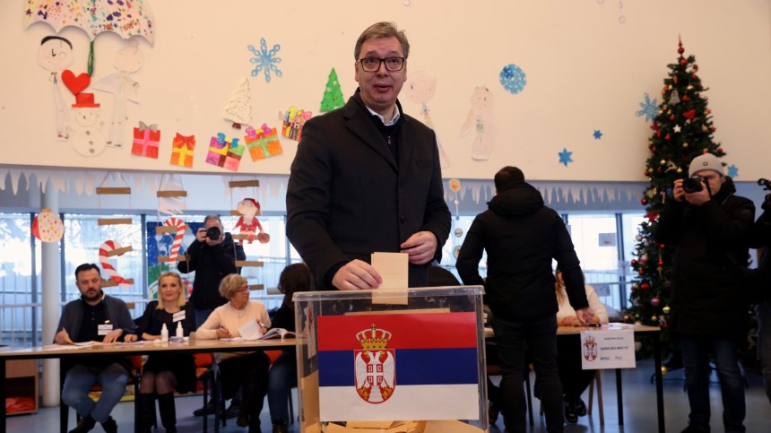 Сърбия избира парламент и местна власт