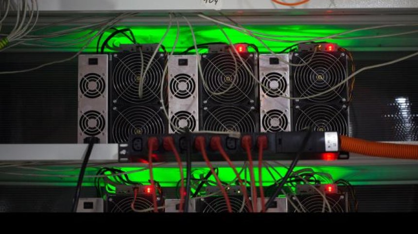 Биткойнът с нов рекорд от 35 000 долара