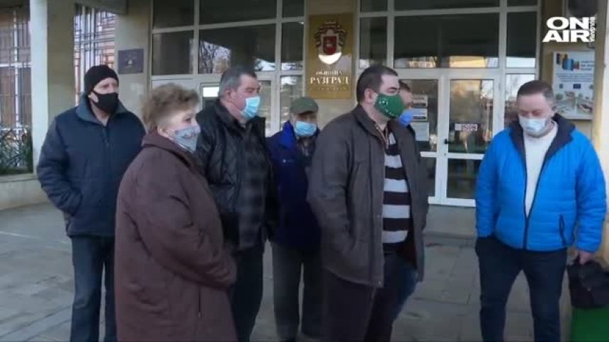 Увеличение на такса смет изкара на протест кметове и граждани в Разградско