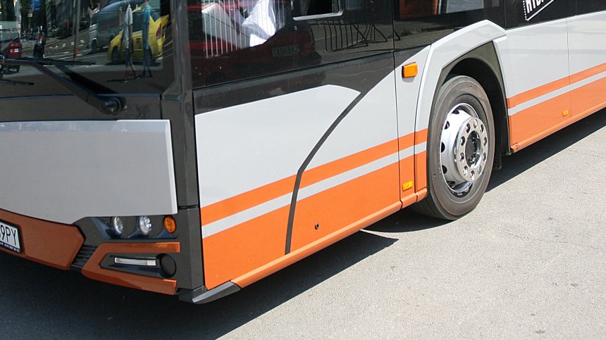 Редно ли е автобусите да са с пуснат двигател по време на почивка?