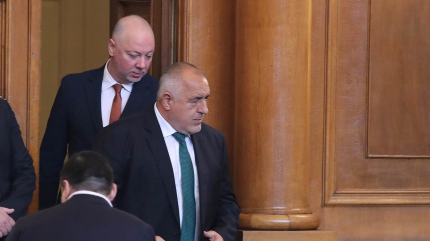 Росен Желязков е председателят на 49-ото НС, подкрепиха го и депутатите на ИТН