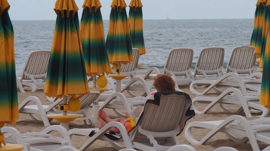 Германски туристи питат дали бомбите в Одеса се чуват по българските курорти