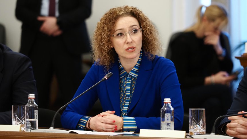 Предвижда ли се замразяване на минималната работна заплата?