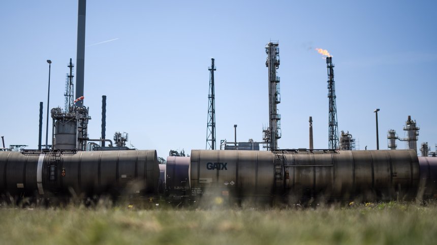 Цената на петрола тръгна нагоре след нажежаването на обстановката в Газа