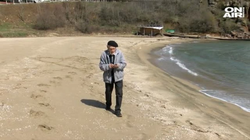 Бивш летец покани папата да спасява кръста в Синеморец