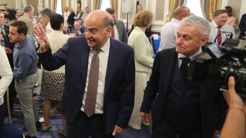 Посланикът на САЩ и Соломон Паси участват в почетното събрание на Атлантическия клуб