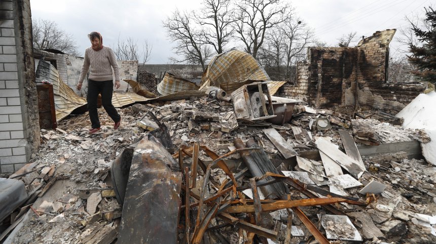 Русия бавно напредва във войната, Путин плаши да използва оръжия, които Западът няма