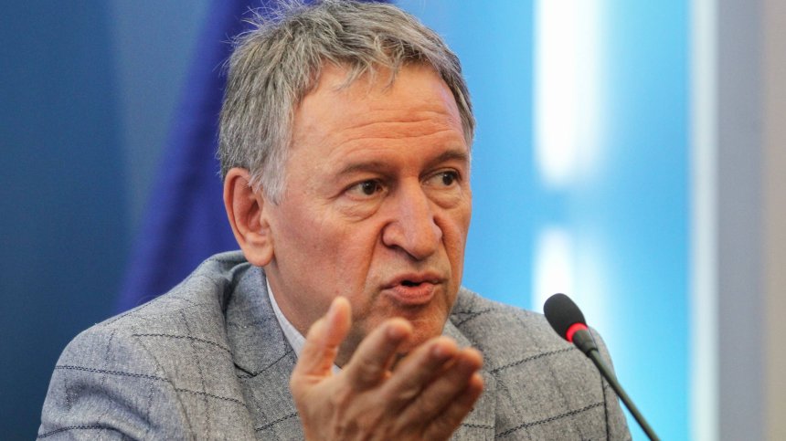 Кацаров срещу "Пирогов": Бил ли е на безплатен преглед здравният министър?