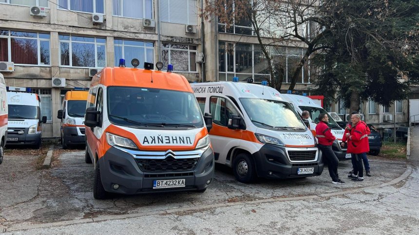 Тежка катастрофа затвори Прохода на Републиката, дете и мъж са с опасност за живота