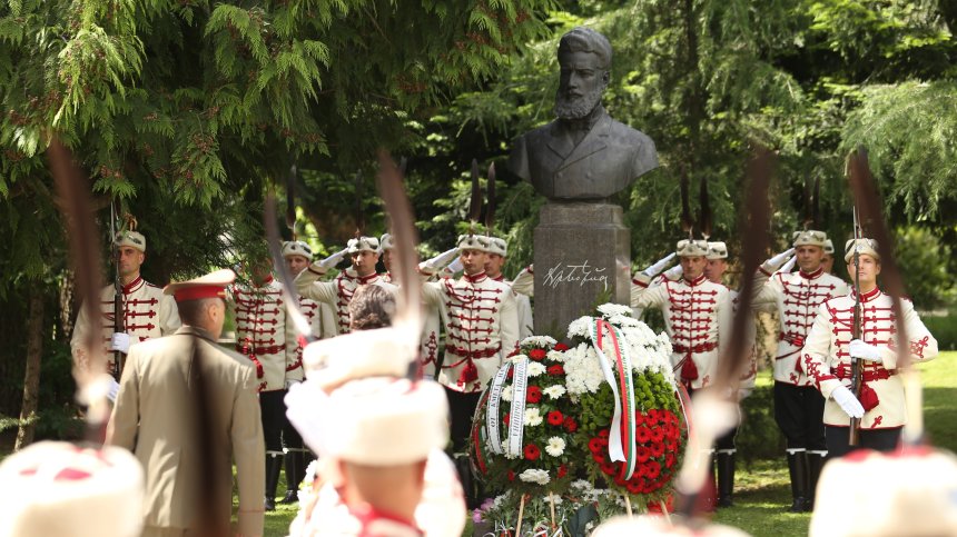 145 години безсмъртие: България се прекланя пред подвига на Ботев