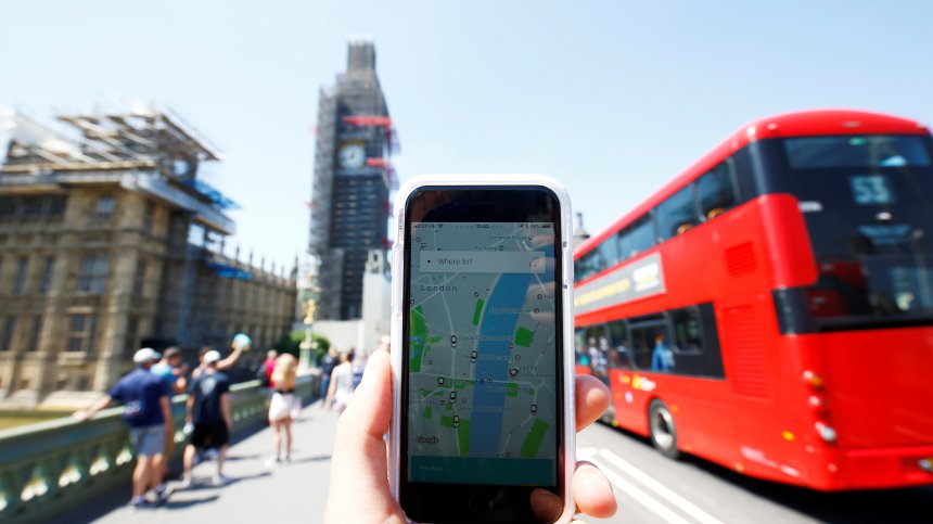Конкуренти на Uber опитват да привлекат нейните шофьори
